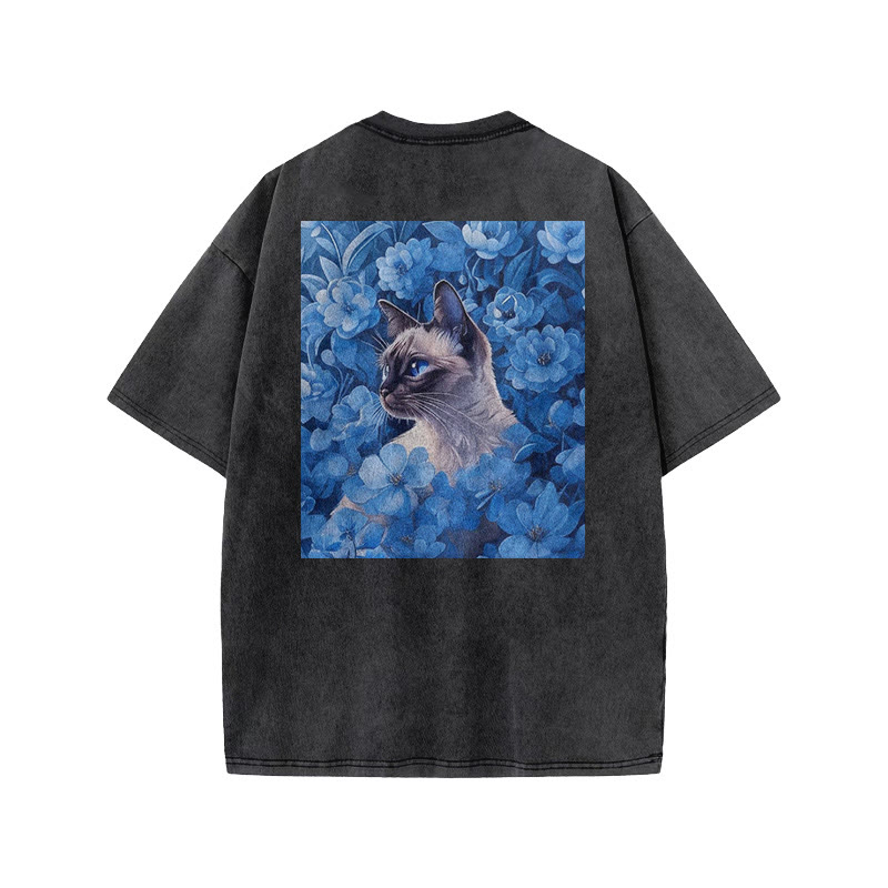 A Siamese Cat Hidden Among Clusters Of Blue Flowers Print Acid Washed T-shirt - image 1