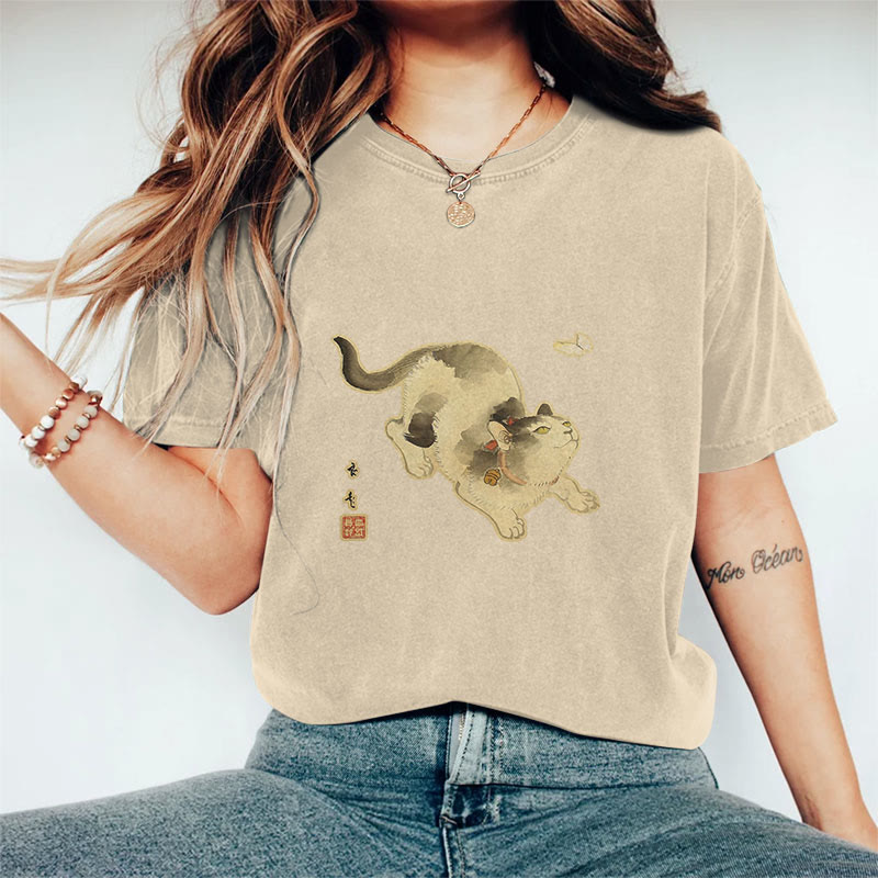 Japanese Vintage Cat And Butterfly Pattern Art Print Acid Washed T-shirt - Apricot - US20-22(3XL) - image 2