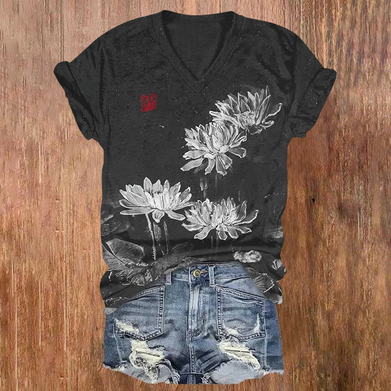 Vintage Ink Painting Of Lotus Art Pattern Print Short Sleeved V-neck T-shirt - Black - US32-34(5XL) - image 2
