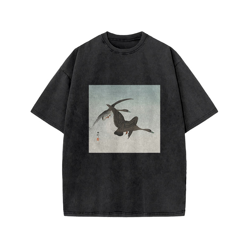 Japanese Vintage Geese In Flight Art Patterns Print Acid Washed T-shirt - Black - US20-22(3XL) - image 1