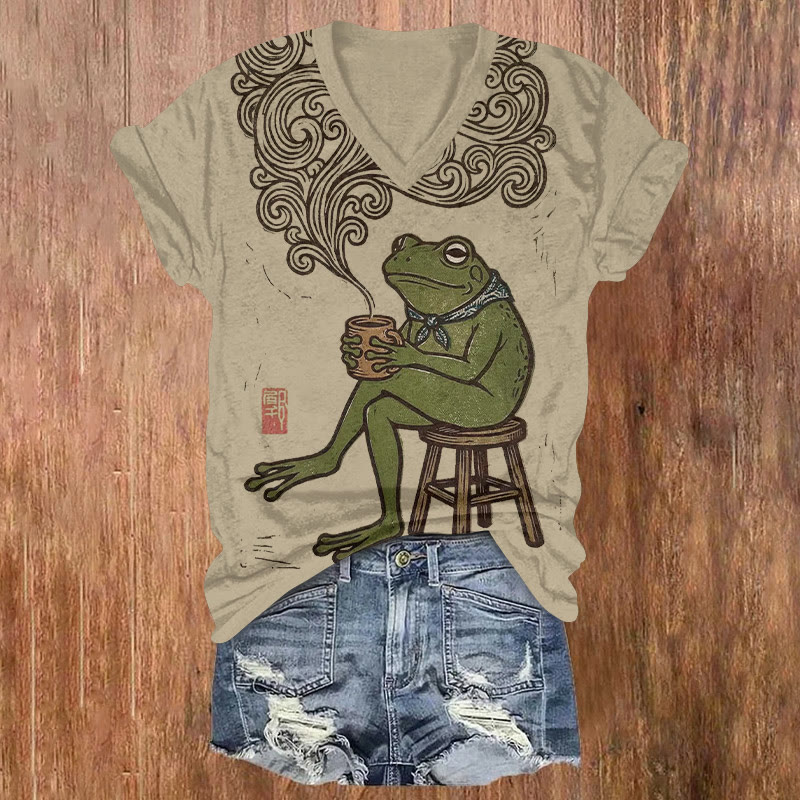 Japanese Retro The Contented Frog Pattern Print Short Sleeved V-neck T-shirt - Apricot - US32-34(5XL) - image 1