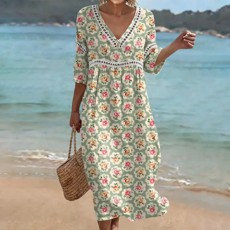 Vintage Pastoral Little Flowers Print Openwork Lace V-neck Half Sleeve Maxi Dress - Light Green - 4XL - image 1