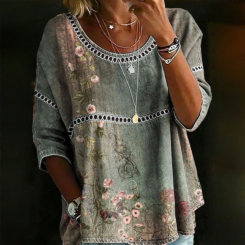 Retro Western Floral Print Openwork Lace Splicing Round Neck Half Sleeve Blouse - Green - 4XL - image 1