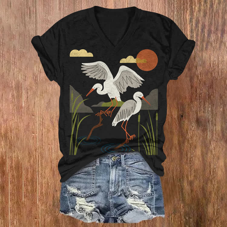 Vintage Inspired Crane and Reed Art Pattern Print Short Sleeved V-Neck T-Shirt - Black - US32-34(5XL) - image 1