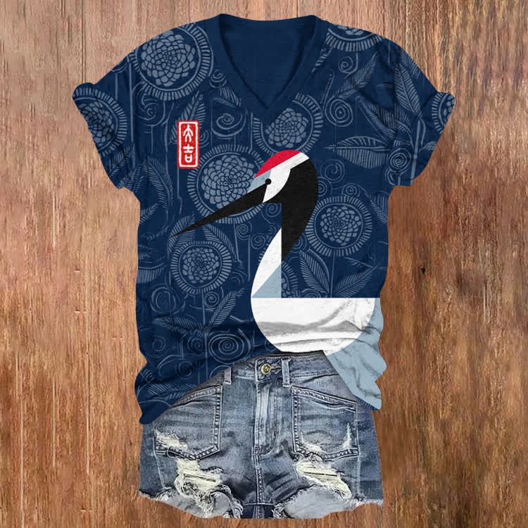 Japanese Red-Crowned Crane Pattern Print Short Sleeved V-Neck T-Shirt - Navy Blue - US32-34(5XL) - image 1