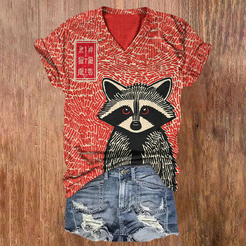 Japanese Carved Wooden Raccoon Pattern Print Short Sleeved V-Neck T-Shirt - Red - US32-34(5XL) - image 1