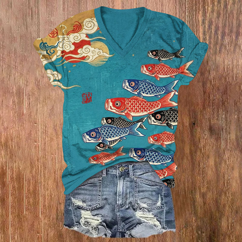 Oriental Retro Swimming Koi Carp Cloud Sun Print Short Sleeved V-Neck T-Shirt - Blue - US32-34(5XL) - image 1
