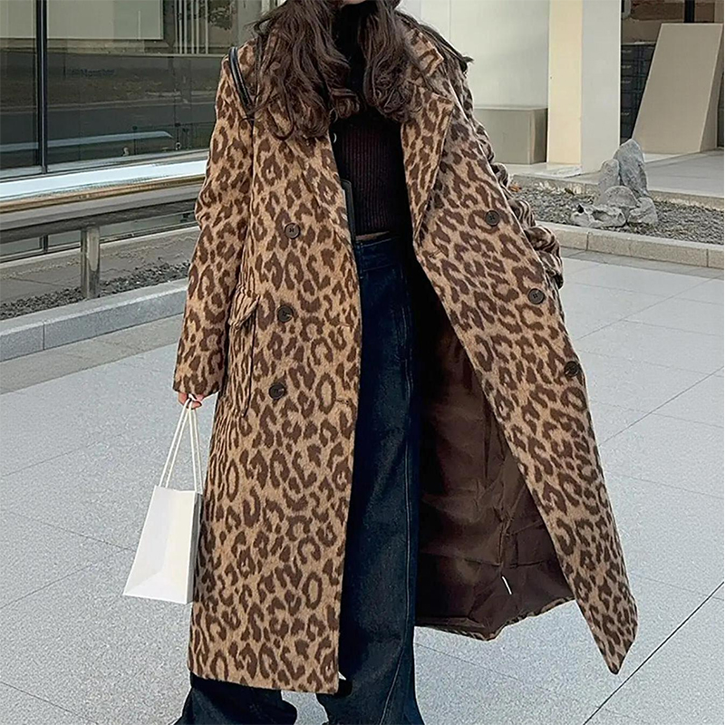 Women's Chic Leopard Print Vintage Print Coat - image 1