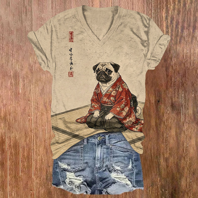 Kimono Pug Sitting Tatami Room Print Short Sleeved V-neck T-shirt - Apricot - US32-34(5XL) - image 1