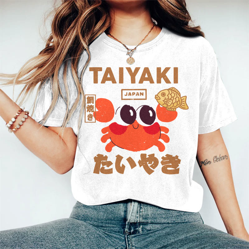 100% Cotton Women's Creative Japanese Cartoon Crab Holding Fish Art Print Casual T-shirt - White - 2XL - image 2