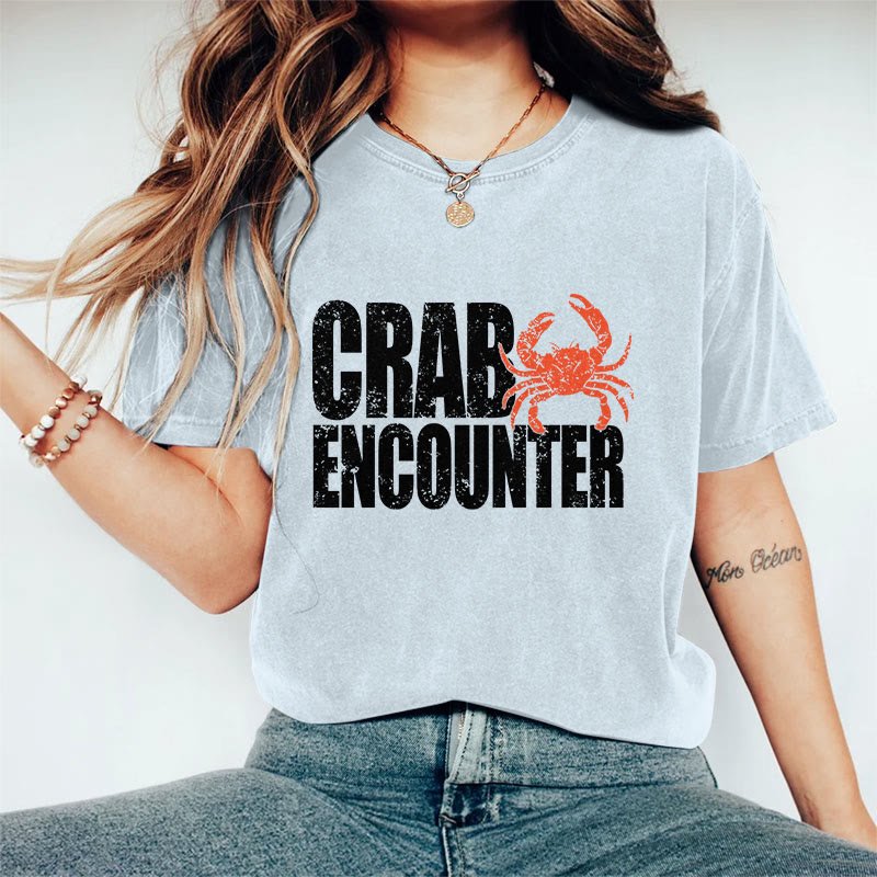 100% Cotton Women's Crab Encounter Art Print Casual T-shirt - Blue - 2XL - image 8