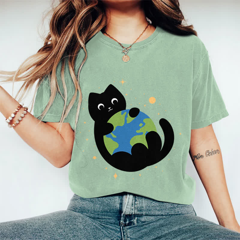100% Cotton Funny Cat Holding The Earth Art Print T-shirt - Green - 2XL - image 10