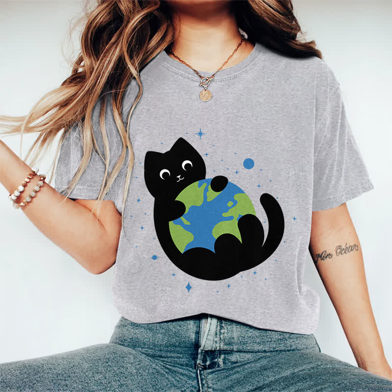 100% Cotton Funny Cat Holding The Earth Art Print T-shirt - Grey - 2XL - image 2