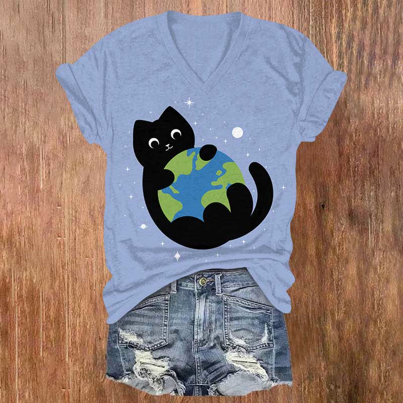 Lovely Black Cat Holding The Earth Print V-neck T-shirt - Light Blue - US32-34(5XL) - image 2