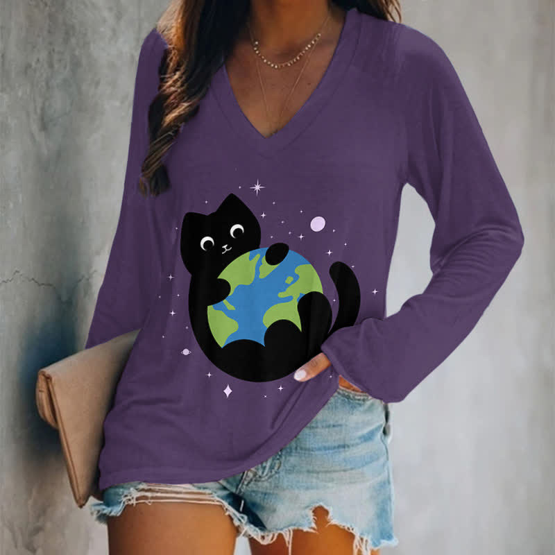 Japanese Lovely Black Cat Holding The Earth Art Print Long Sleeve T-shirt - image 2