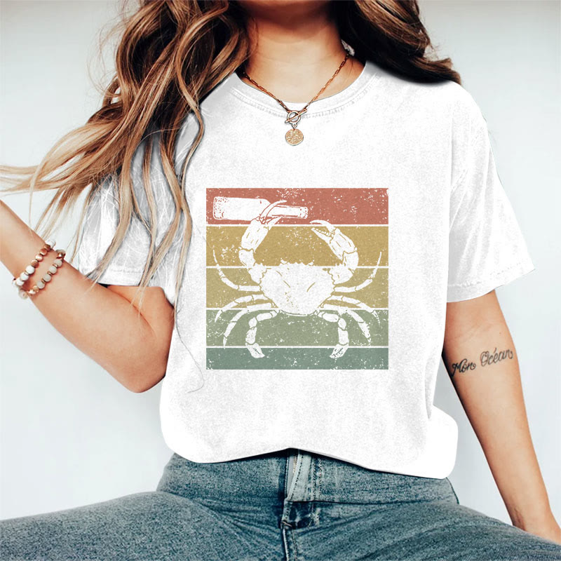 100% Cotton Women's Vintage Funny Crab Holding Beer Bottle Art Print Casual T-shirt - White - 2XL - image 3