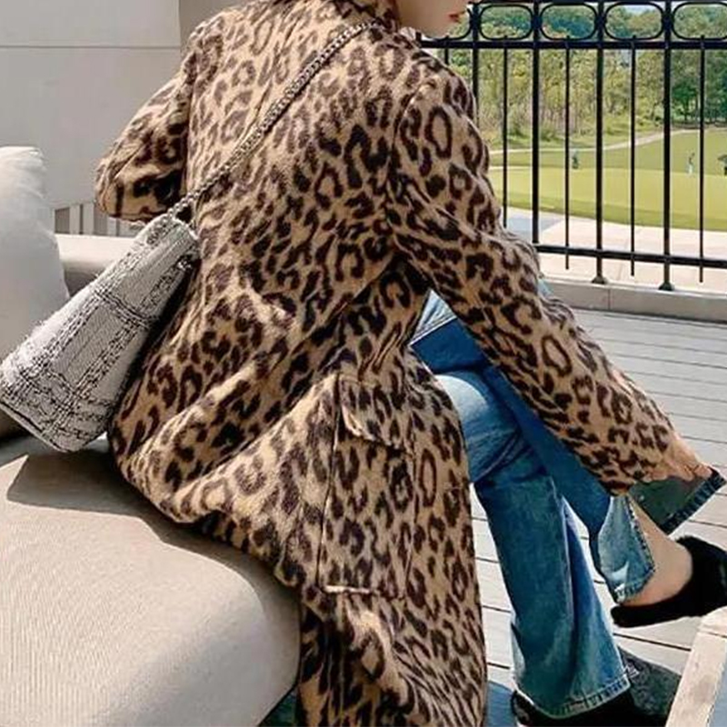 Women's Chic Leopard Print Vintage Print Coat - image 4