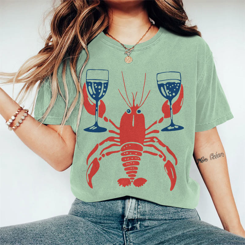 100% Cotton Women's Lobster Holding Wine Glass Art Print Casual T-shirt - Green - 2XL - image 6