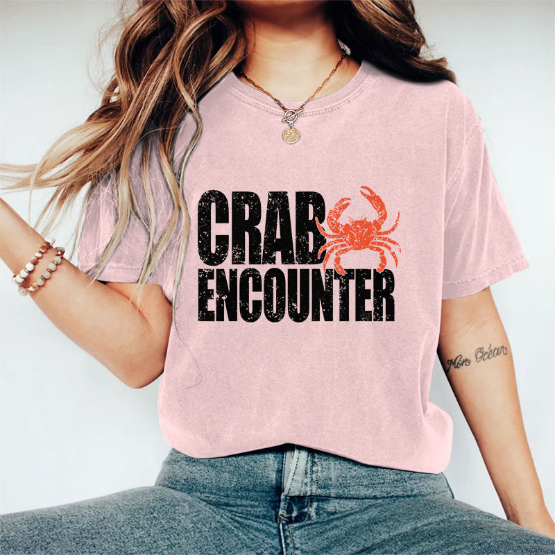 100% Cotton Women's Crab Encounter Art Print Casual T-shirt - Pink - 2XL - image 7