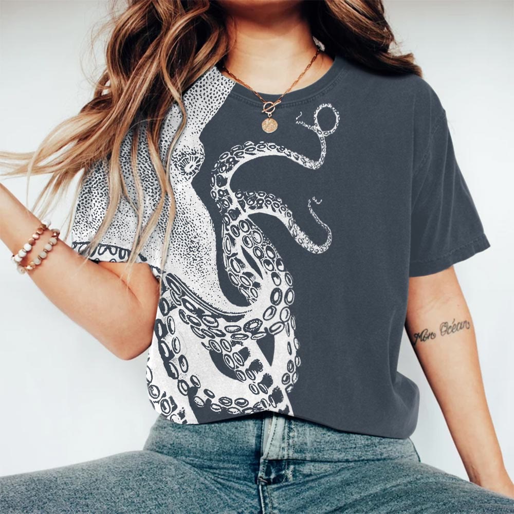 Japanese Art Octopus Graphic Print Round Neck T-shirt - Navy Blue - 8XL - image 2