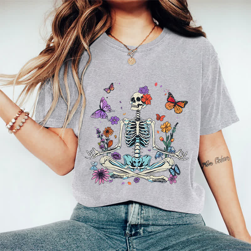100% Cotton Women's Halloween Skeleton Man Surrounded By Flower & Butterfly Art Print Casual T-shirt - Grey - 2XL - image 3