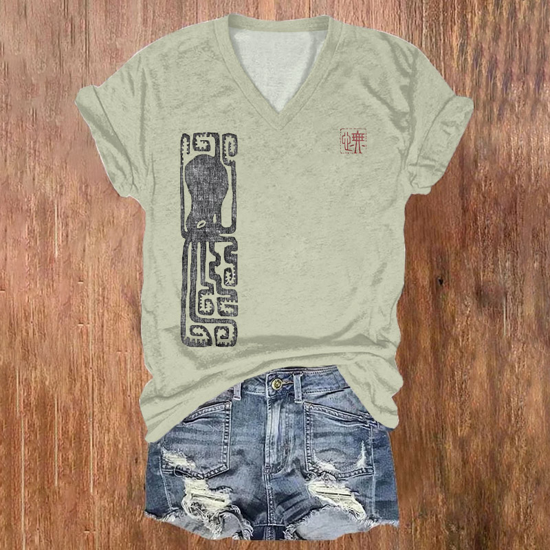 Japanese Abstract Octopus And Seal Print V-neck T-shirt - Apricot - 5XL - image 1