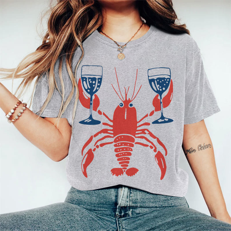 100% Cotton Women's Lobster Holding Wine Glass Art Print Casual T-shirt - Grey - 2XL - image 4