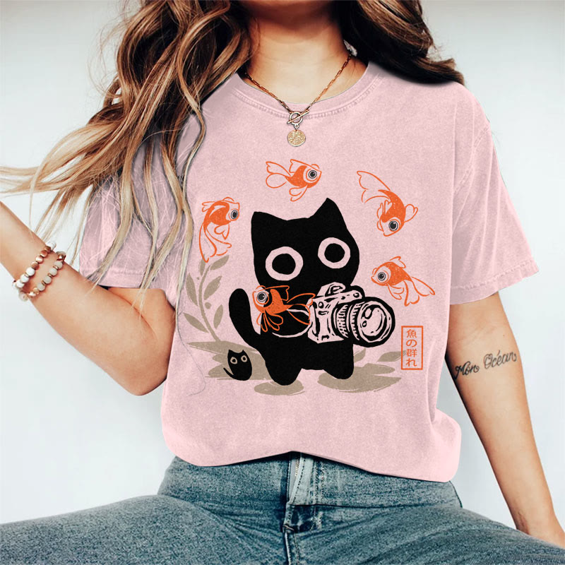 100% Cotton Women's  Japanese Fish & Black Cat With Camera Art Print Casual T-shirt - Pink - 2XL - image 2
