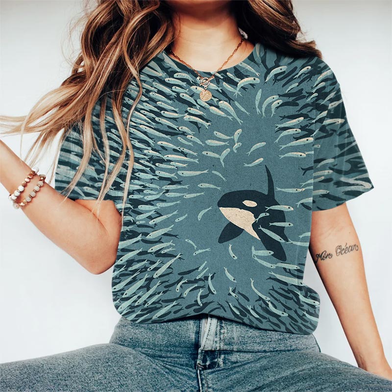 Orca And Herring Ball Art Print Print Casaul T-shirt - Green - 8XL - image 1