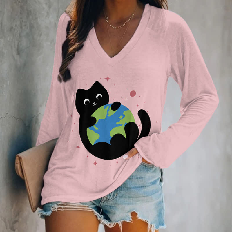 Japanese Lovely Black Cat Holding The Earth Art Print Long Sleeve T-shirt - Pink - 5XL - image 4