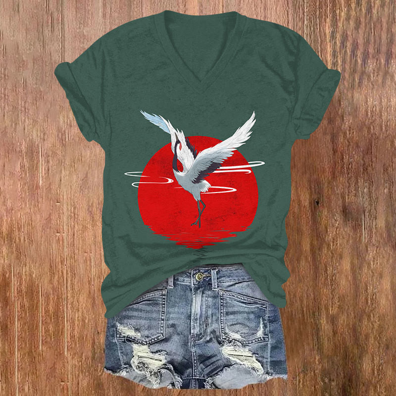 Japanese Style Red Sun Reflection Crane Print V-neck T-shirt - Dark Green - US32-34(5XL) - image 2