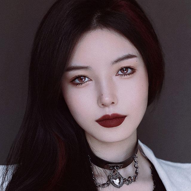 Gem Choco Contact Lenses(12 months wear)