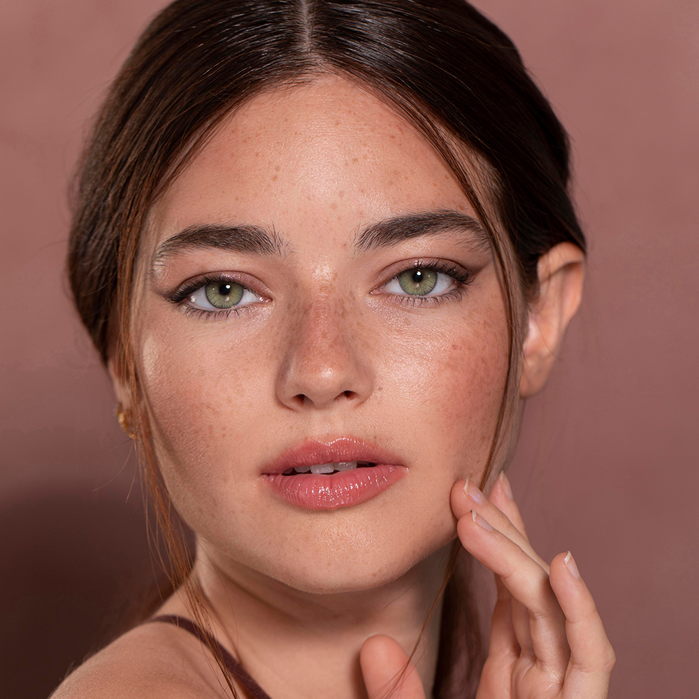 Luxe Gray Contact Lenses(12 months wear)