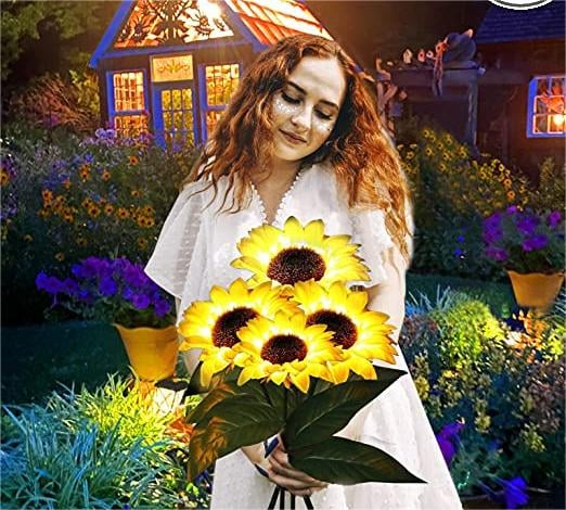 🌻2025 Spring Hot Sale🔥🔥Waterproof Solar Sunflower Light