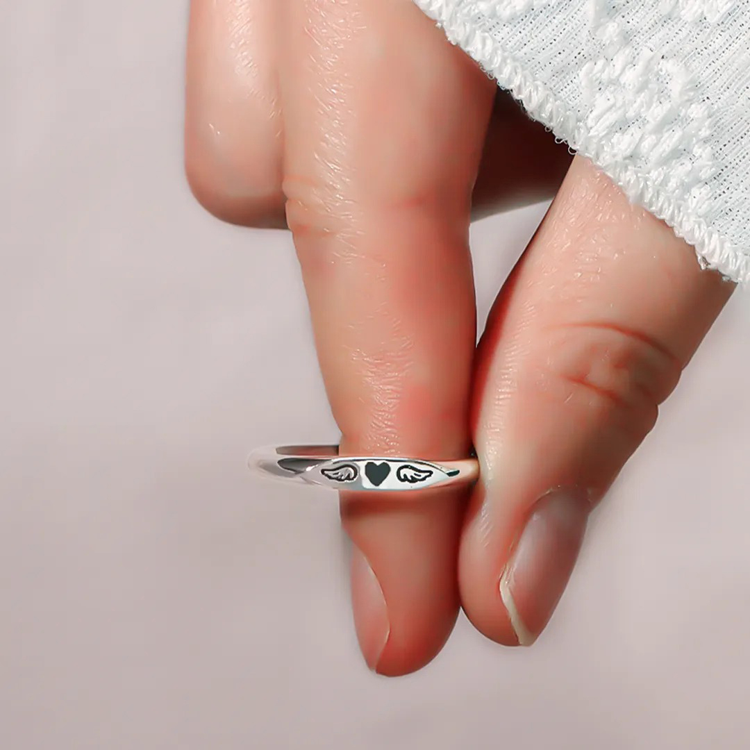 For Memorial - Love ring with wings