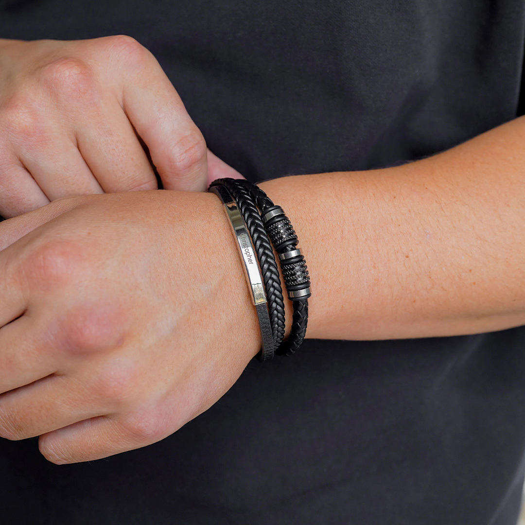 I’m a father to a son with wings-Customized name leather bracelet