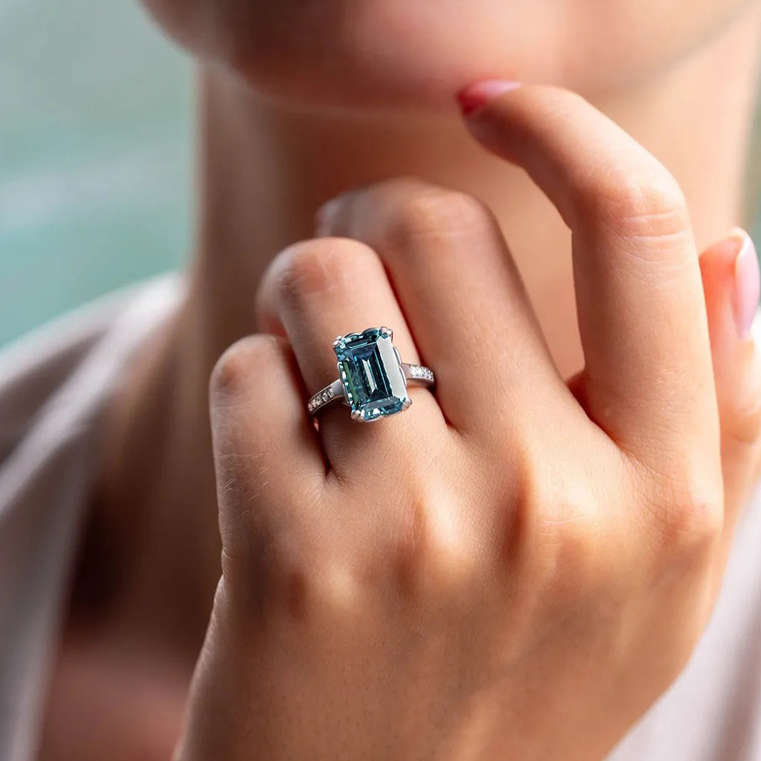 A self-Reminder You are still enough-Emerald-Cut Sculpted Ring 