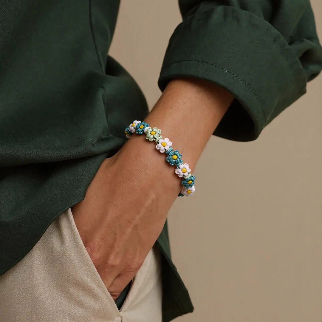 For memorial-Daisy Braided Bracelet