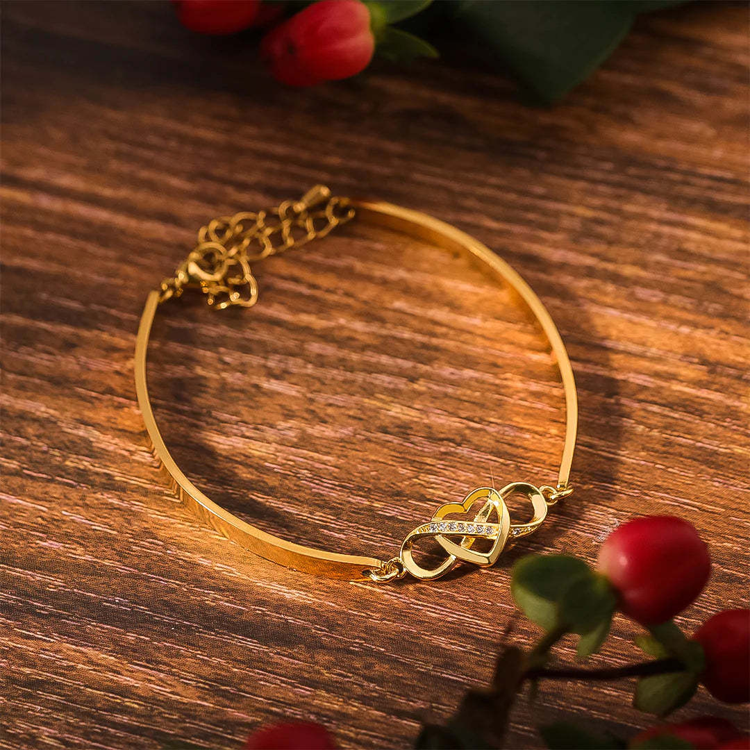 The Love Between Aunt & Niece/Friends/Grandmother&Granddaughter Is Forever Heart Bracelet