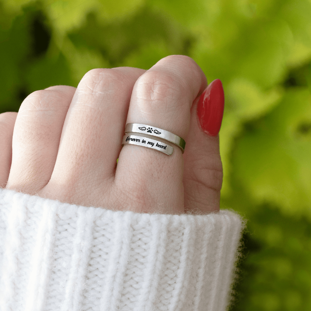 "Angel's Companion" Pet Memorial Twist Ring