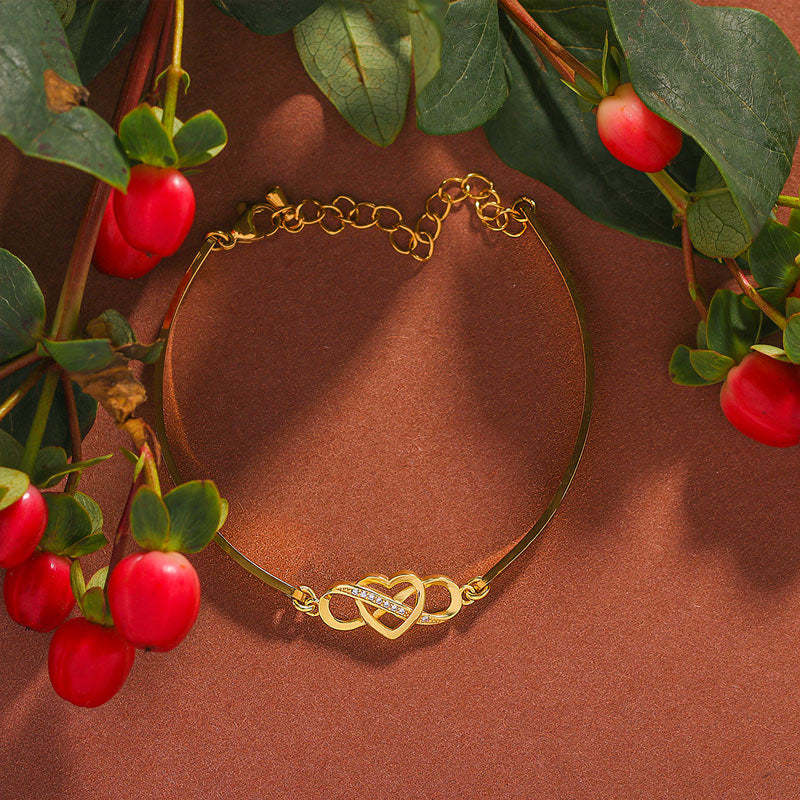 The Love Between Aunt & Niece/Friends/Grandmother&Granddaughter Is Forever Heart Bracelet