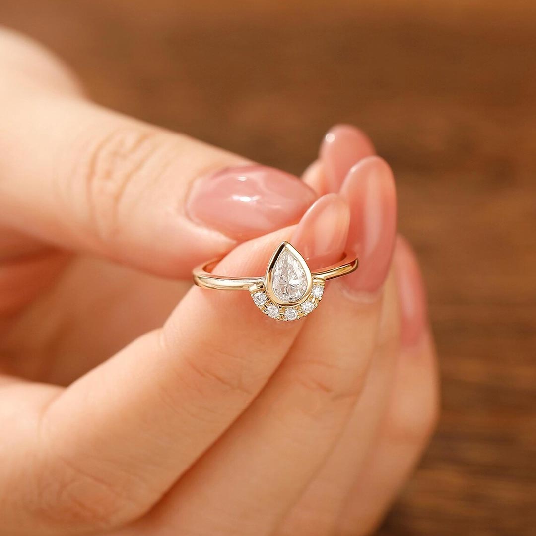 For Self -Teardrop-Edged Diamond Ring