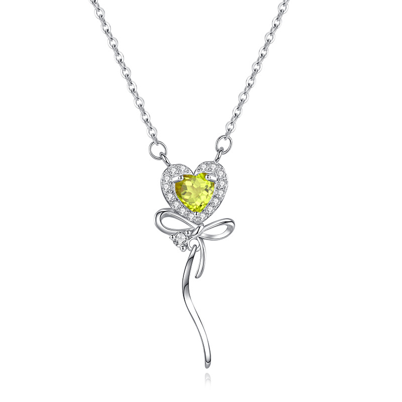 Peridot heart necklace in S925 silver – August birthstone ocean heart pendant

