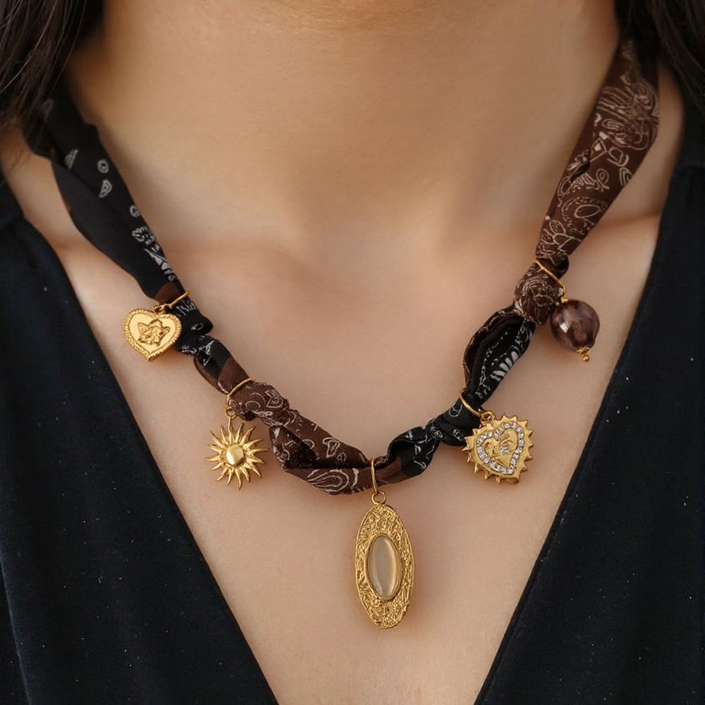 Dainty Chain Necklace Deal – Angel Heart Pendant with Elegant Scarf Accent