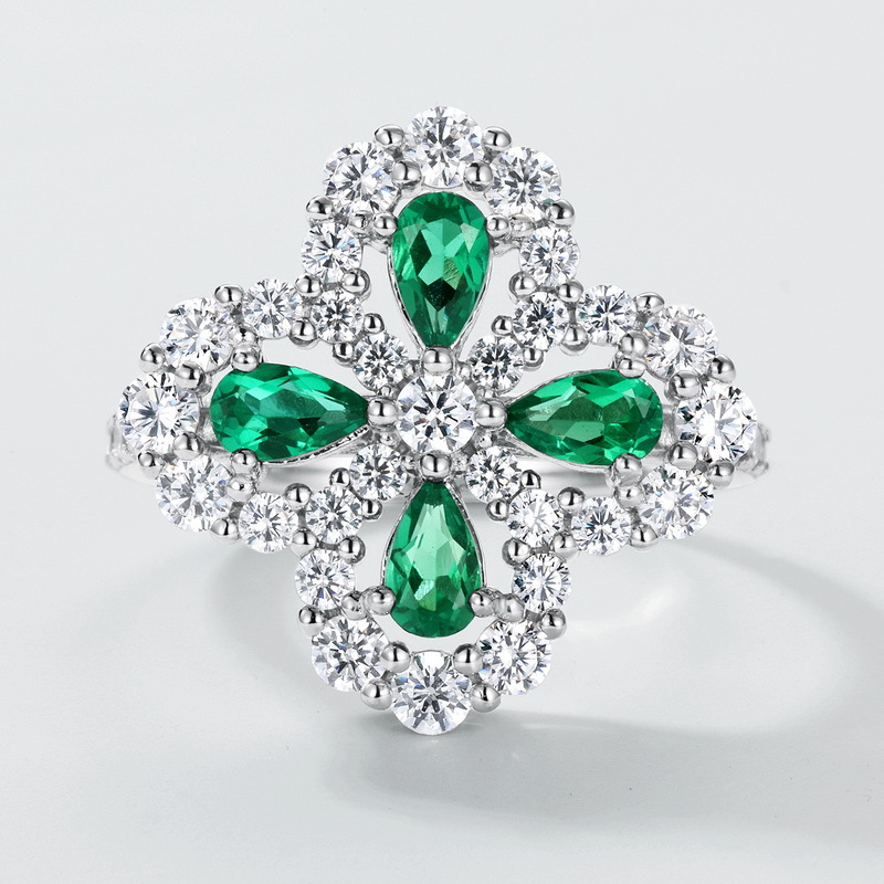 Birthstone Necklace – Lab Emerald Clover Set in S925 Silver Jewelry