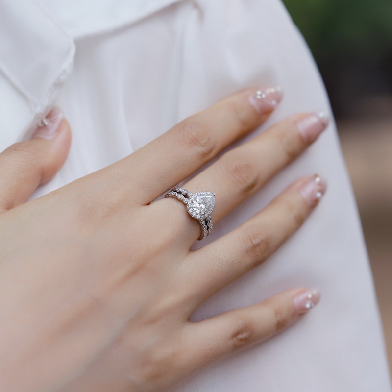 Pear Shaped Diamond Ring – S925 Silver Moissanite Jewelry