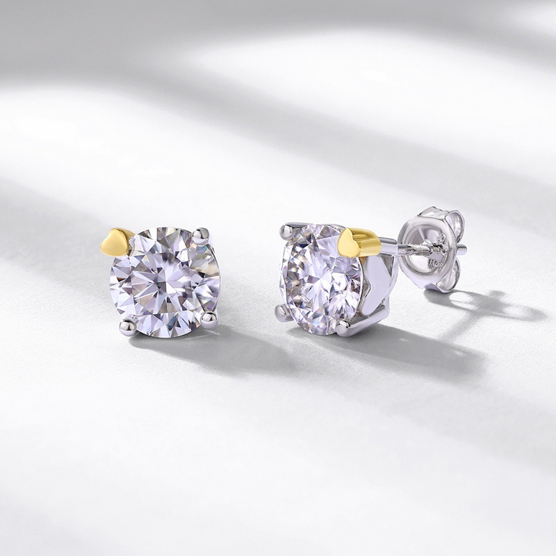 Round Moissanite Stud Earrings – S925 Gold-Plated with Heart Prong