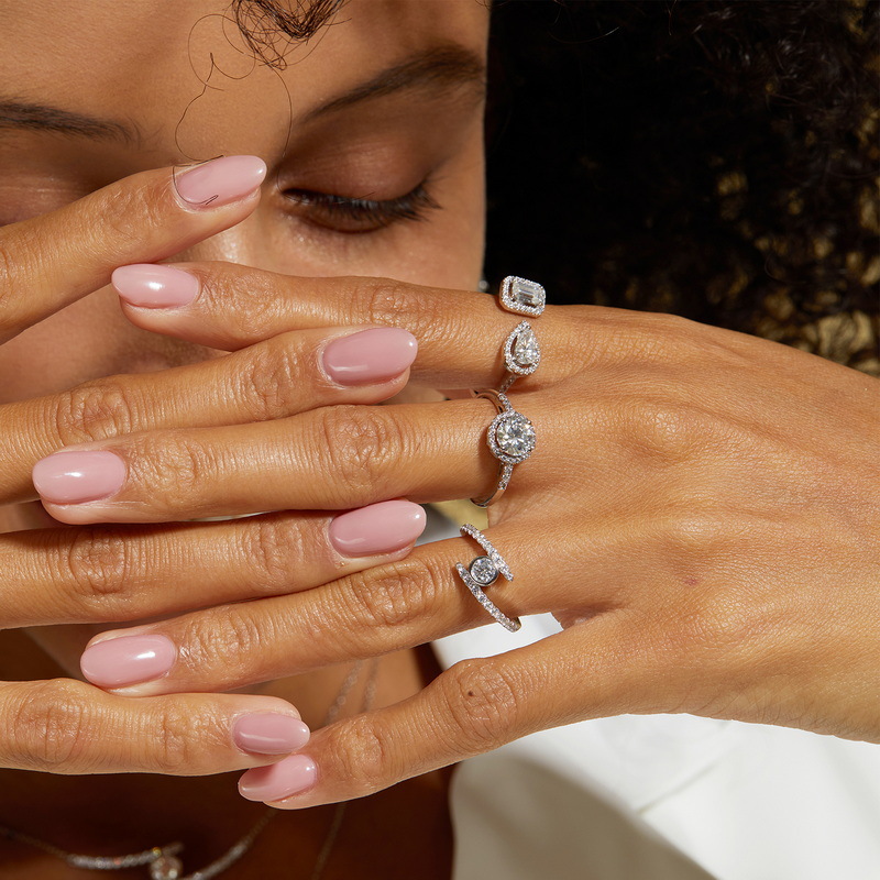 Round Moissanite Four-Prong Bezel Ring | Elegant Women’s Fashion Ring