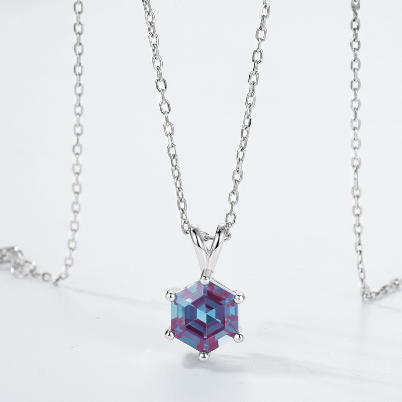 Cushion‑Cut Alexandrite Pendant Necklace | S925 Silver Color‑Change Gem – June Birthstone