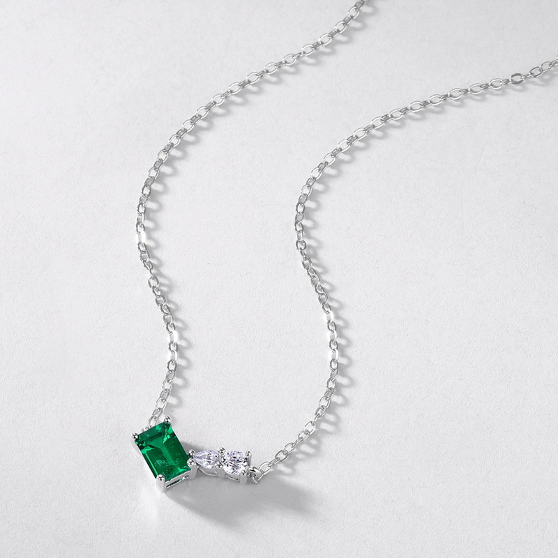 Lab-Grown Emerald Birthstone Necklace in S925 Sterling Silver